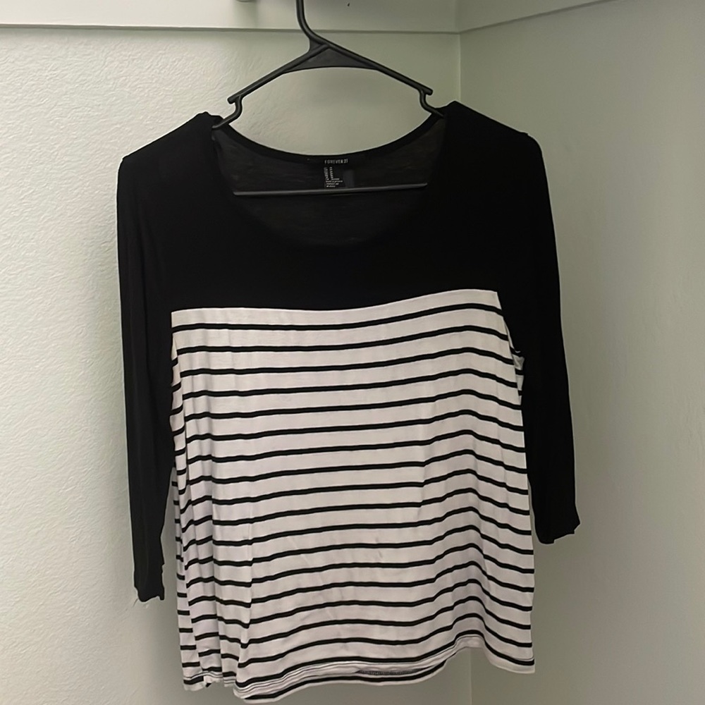 Forever 21 3/4 Sleeve Top